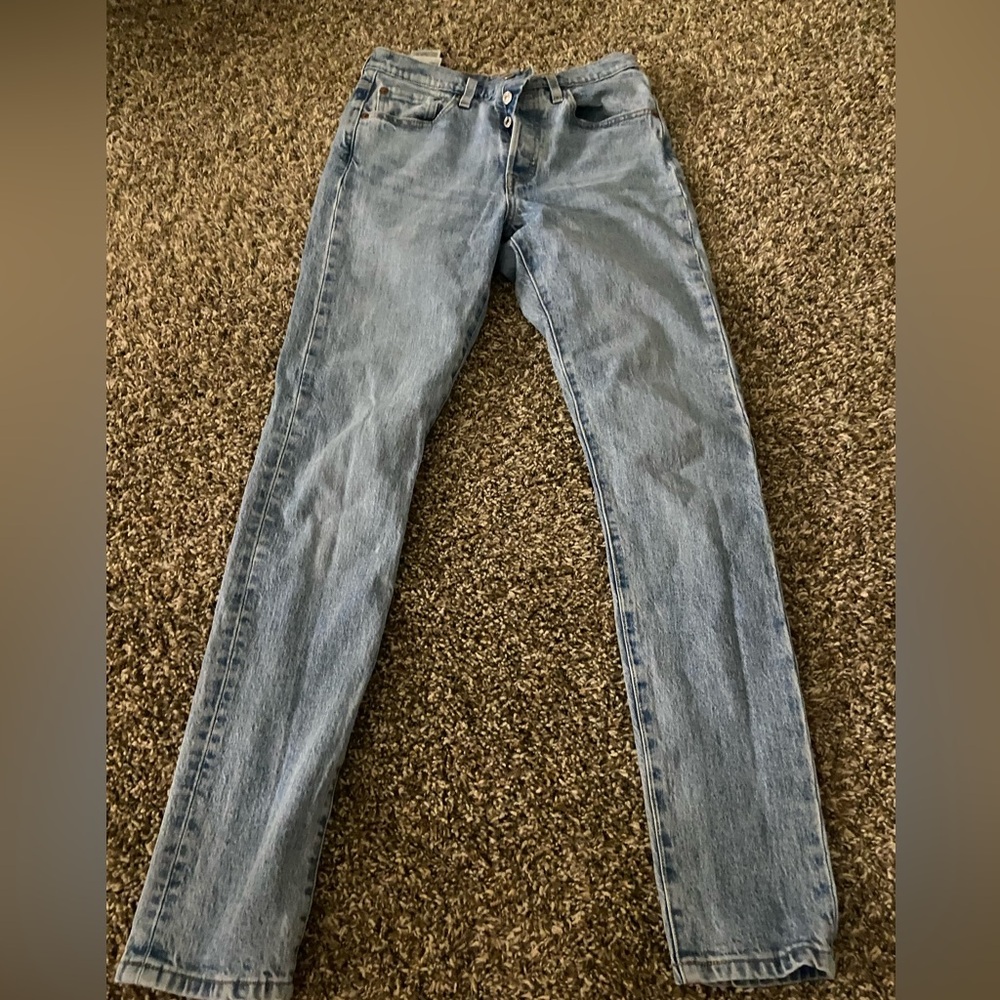 Levis 501 Skinny light wash 27x32